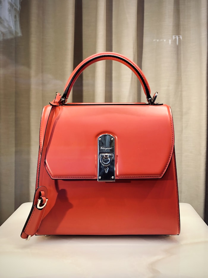 Quilted Chain Shoulder Bag